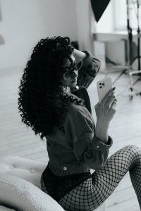 Read more about the article The Role of Social Media in Brisbane’s Adult Industry